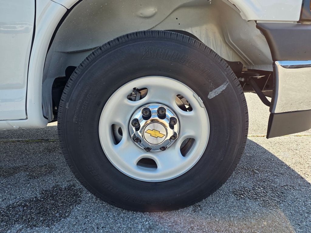 2024 Chevrolet Express 3500 Work Van Cargo