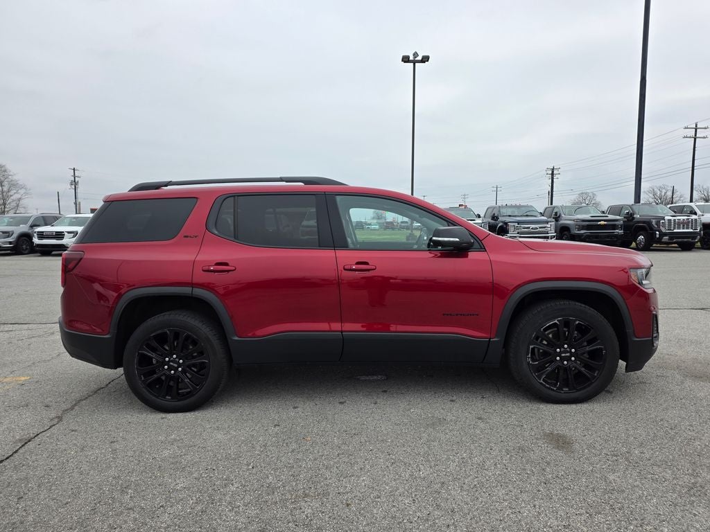 2023 GMC Acadia SLT