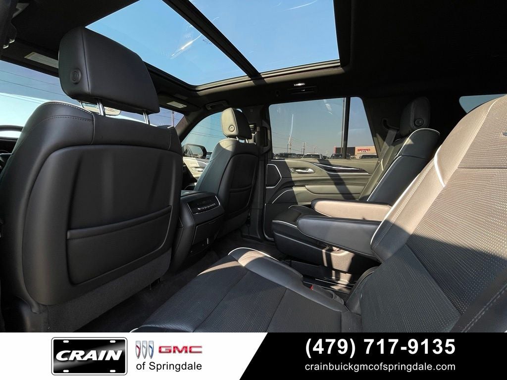 2023 Cadillac Escalade Sport