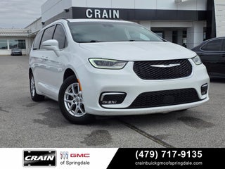 2022 Chrysler Pacifica Touring L Pano Roof / Theater