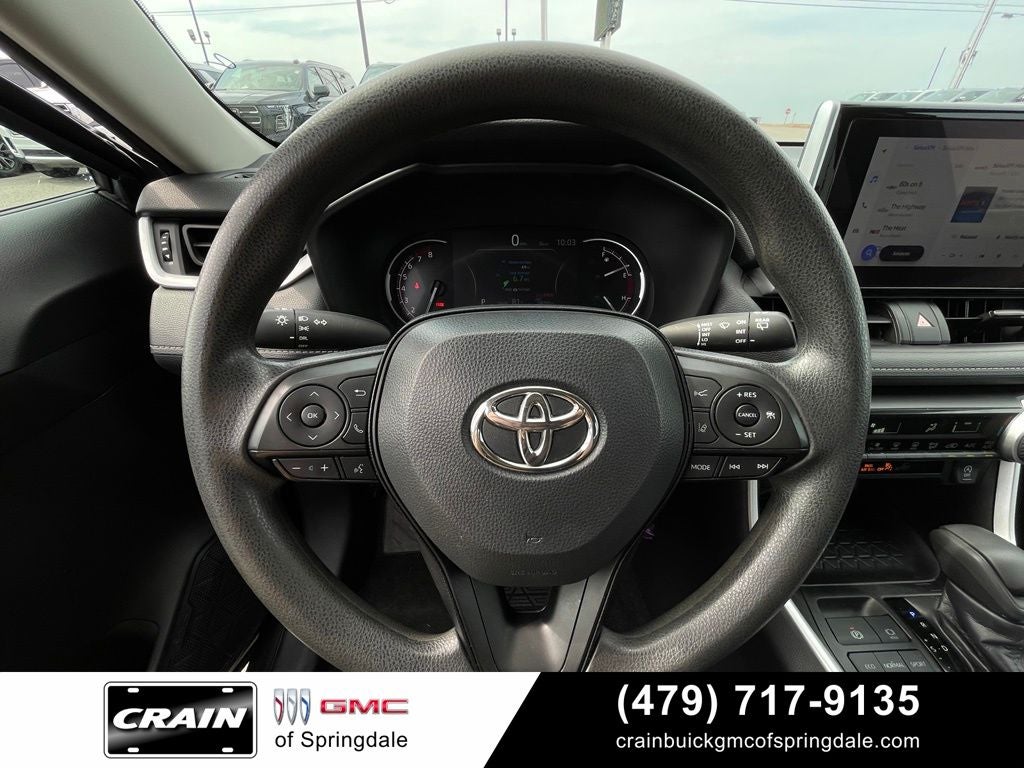 2024 Toyota RAV4 LE