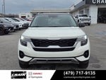 2023 Kia Seltos S Nav / Two-Tone / 35 MPG