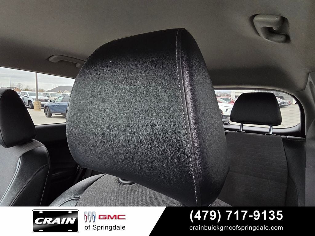 2023 Kia Seltos S Nav / Two-Tone / 35 MPG
