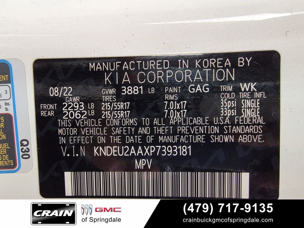 2023 Kia Seltos S Nav / Two-Tone / 35 MPG