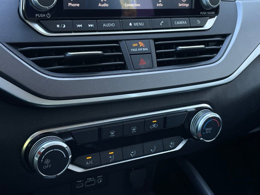 2025 Nissan Altima SR