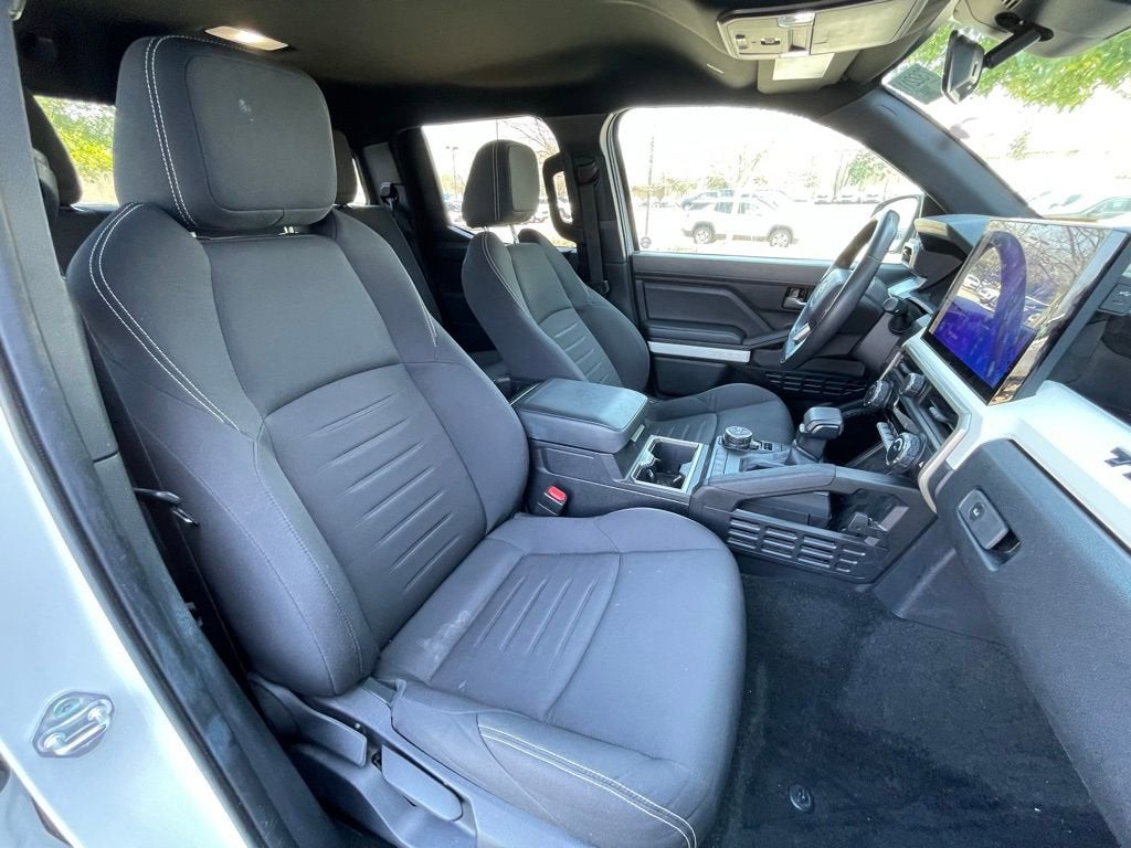 2024 Toyota Tacoma 4WD SR5