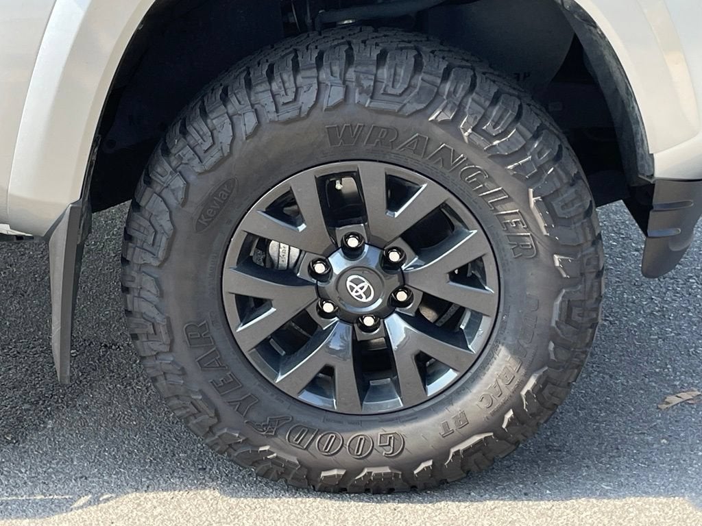 2023 Toyota Tacoma 2WD SR5