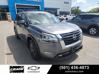 2022 Nissan Pathfinder SV