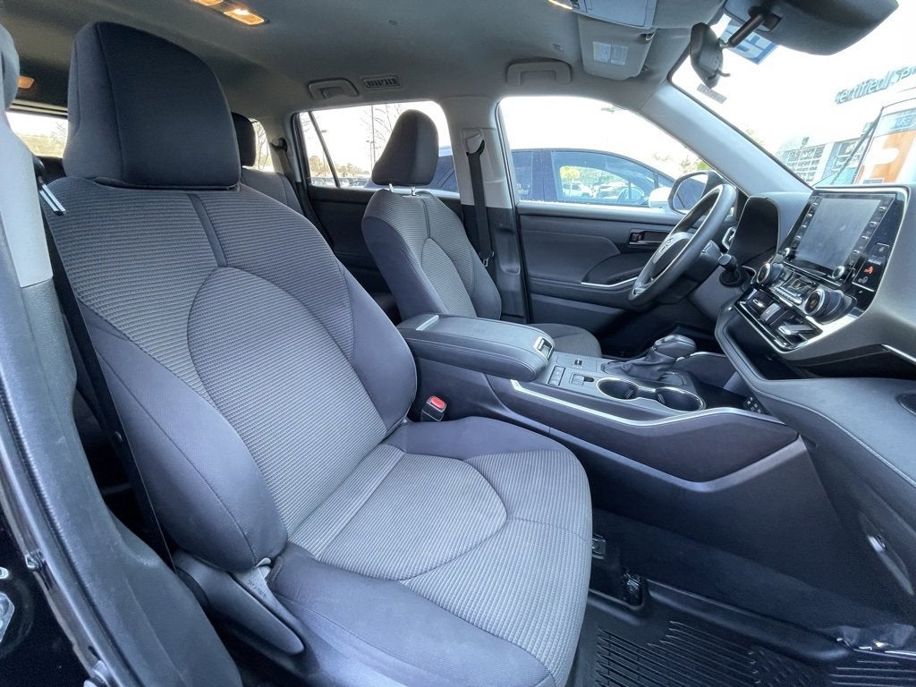 2022 Toyota Highlander L