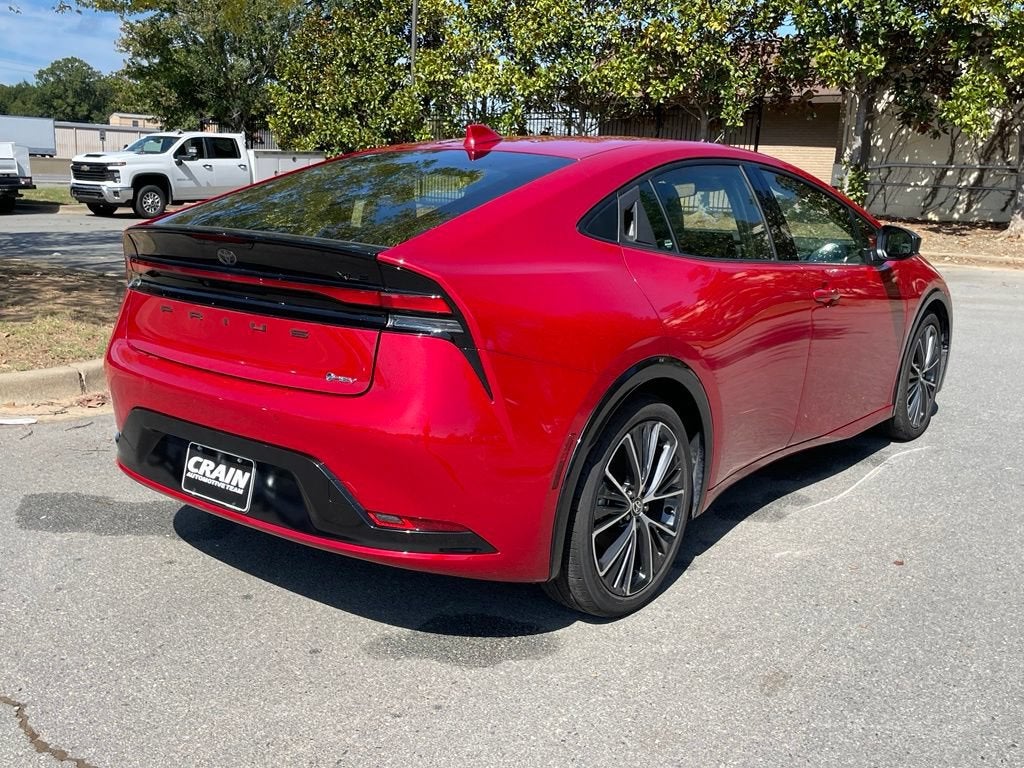 2025 Toyota Prius LE