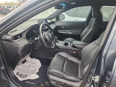 2024 Toyota Venza LE