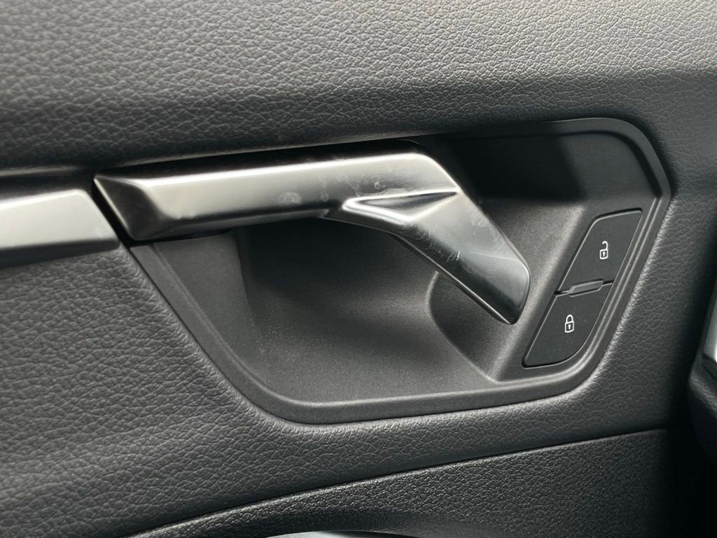 2024 Audi Q3 S line Premium