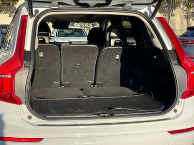 2021 Volvo XC90 Momentum