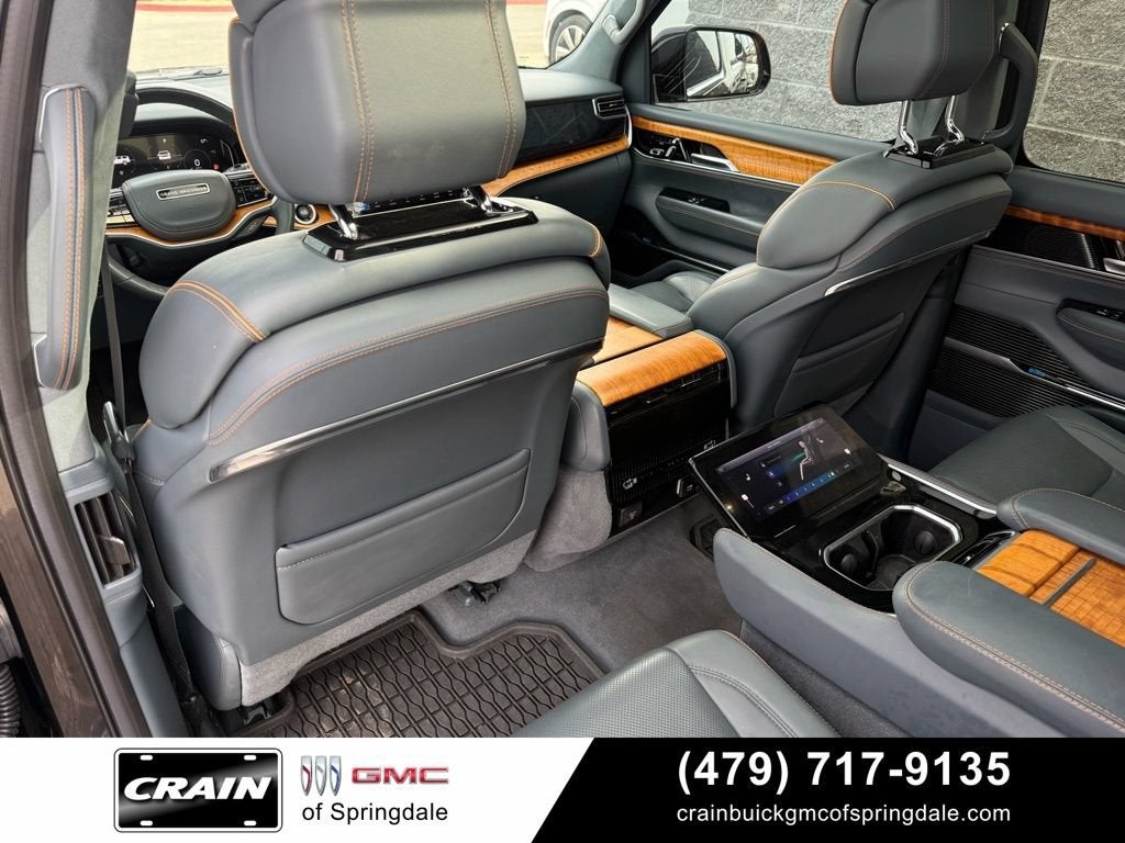 2022 Jeep Grand Wagoneer Series II