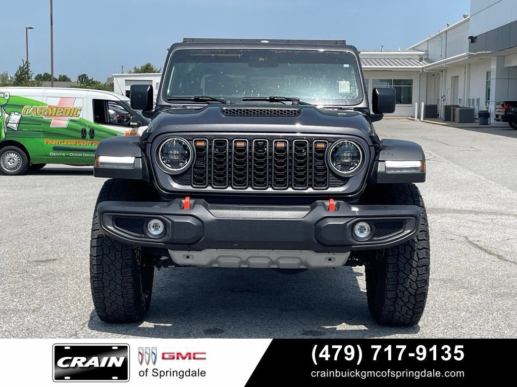 Used 2025 Jeep Gladiator Mojave with VIN 1C6RJTEG1SL501144 for sale in Little Rock