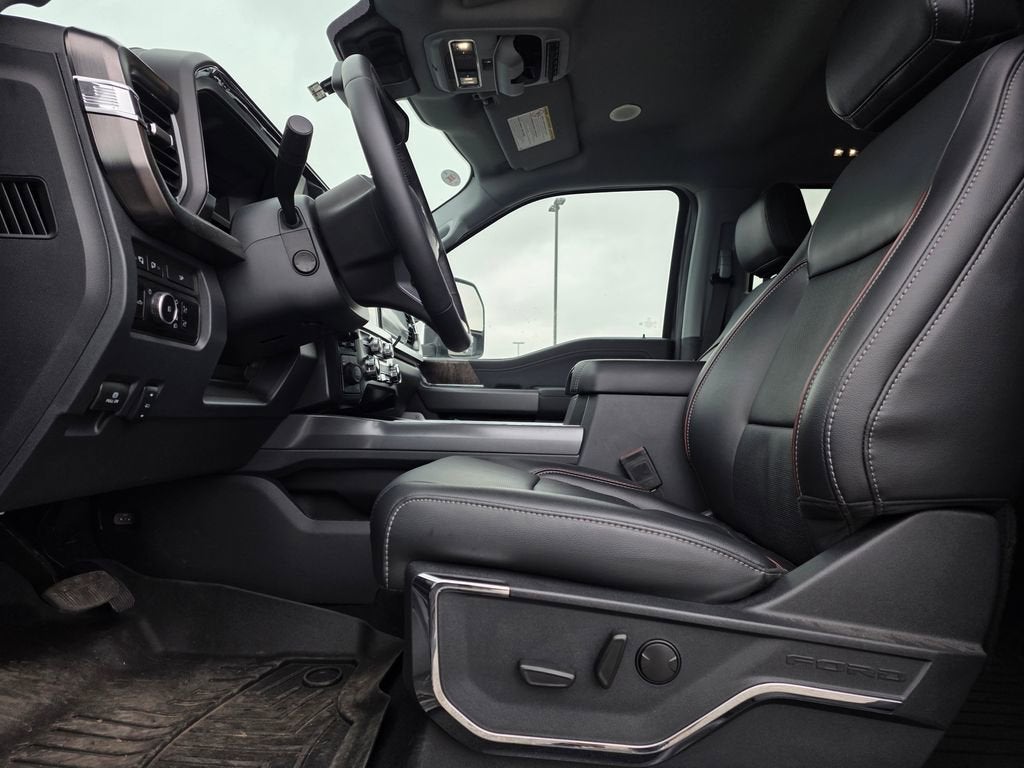 2024 Ford Super Duty F-350 DRW XLT