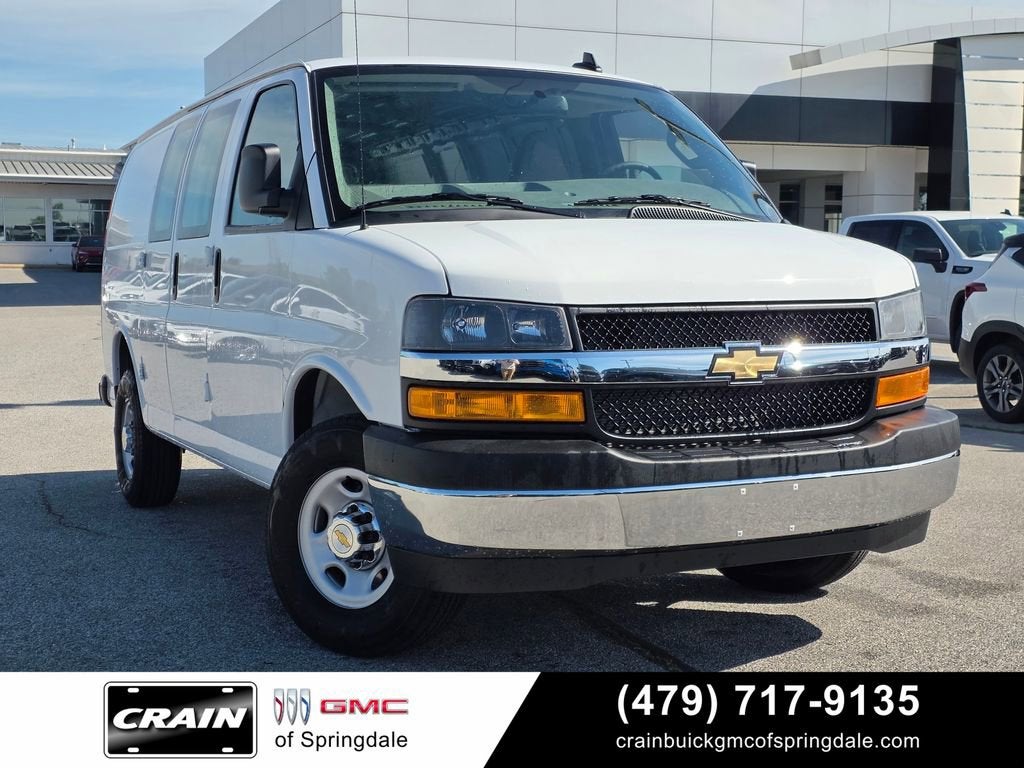 2024 Chevrolet Express Cargo 3500 WT