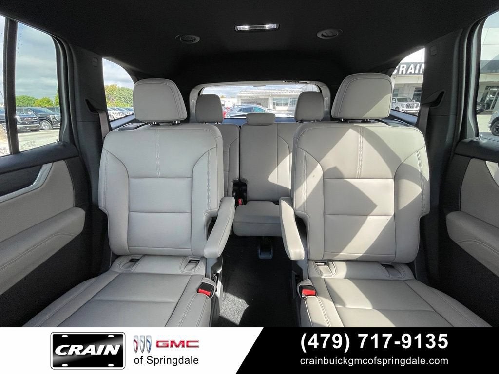 2027 GMC Acadia Elevation