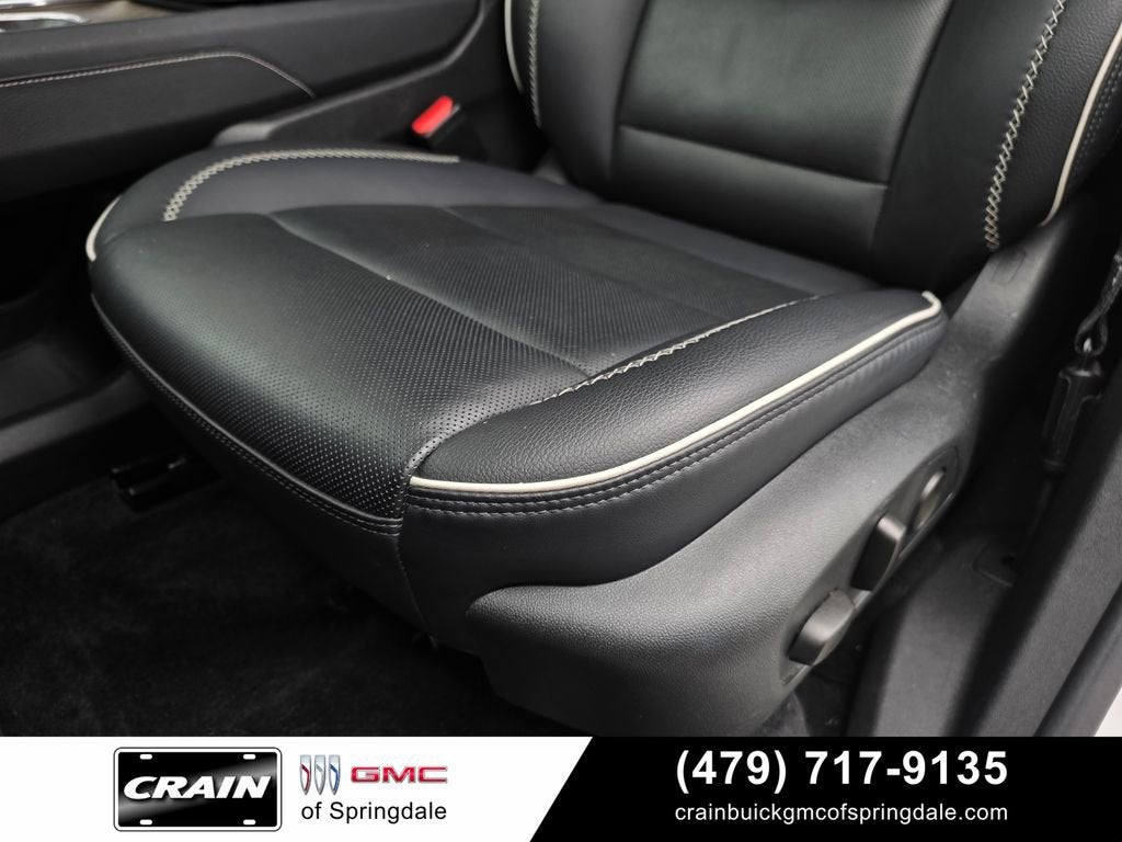 2024 GMC Acadia Denali