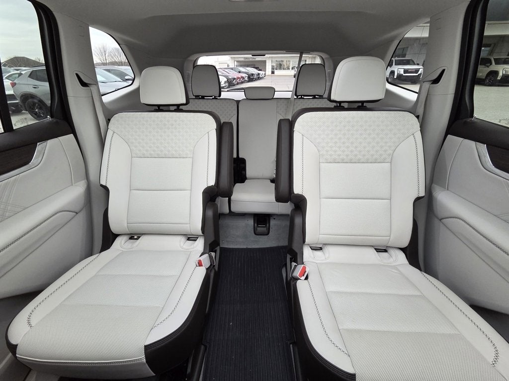 2024 GMC Acadia Denali