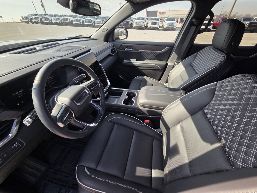 2025 GMC Acadia Denali