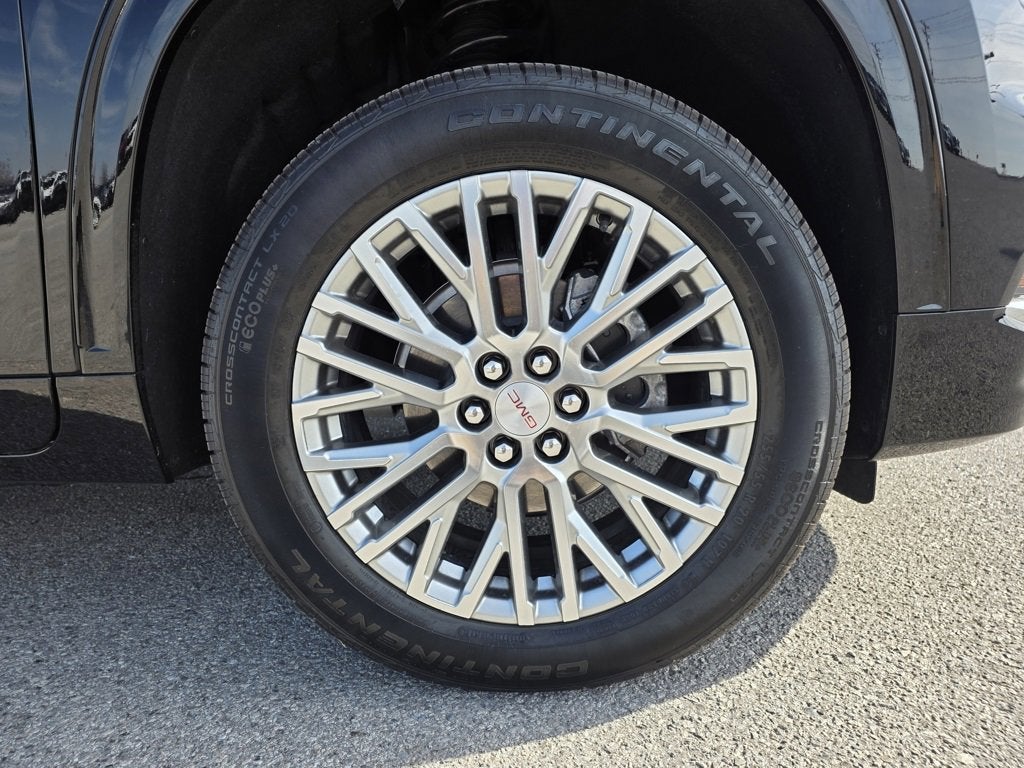 2025 GMC Acadia Denali