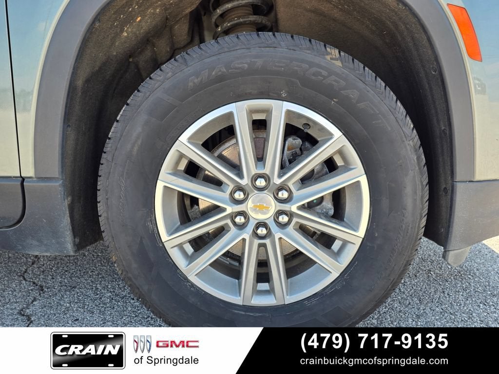 2023 Chevrolet Traverse LT Cloth