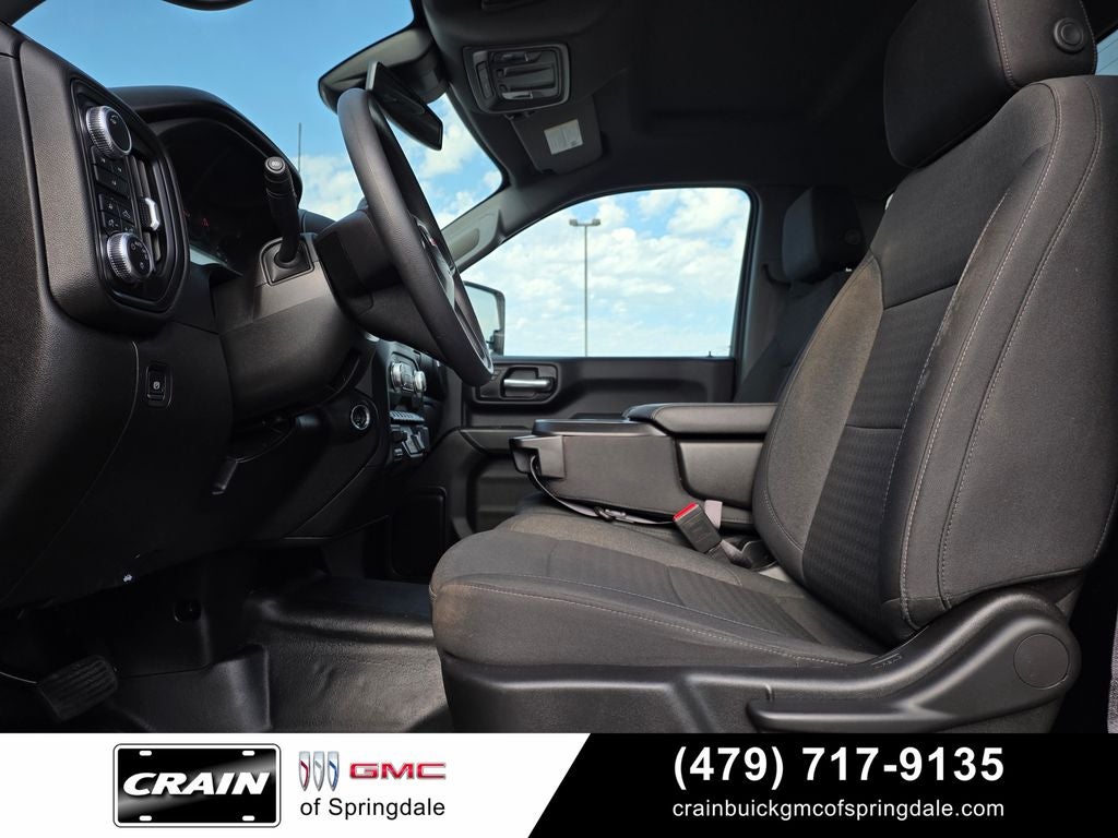 2025 GMC Sierra 2500 HD Pro