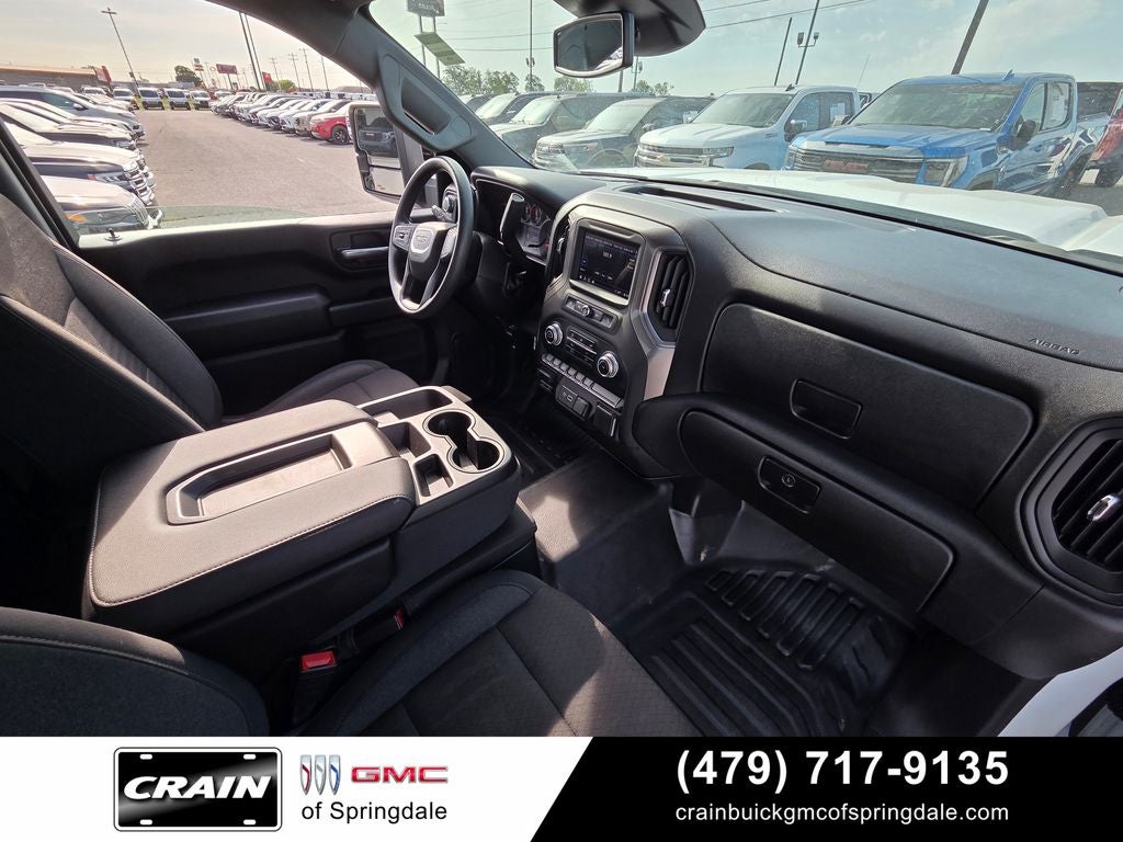 2025 GMC Sierra 2500 HD Pro