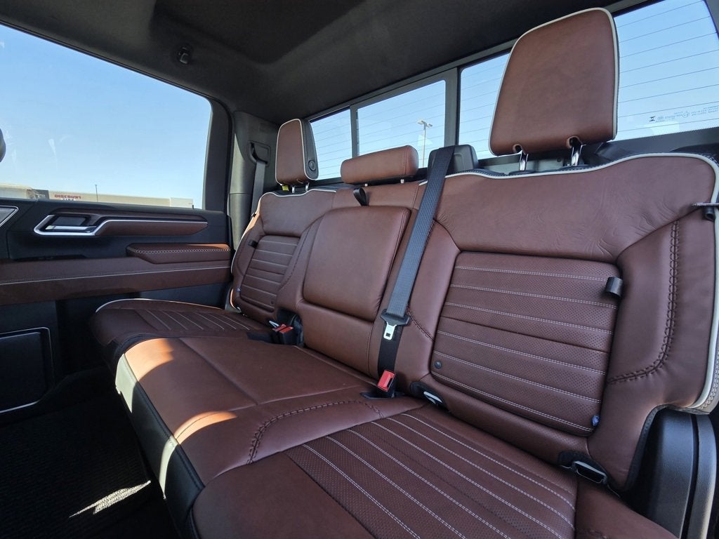 2026 GMC Sierra 3500 HD Denali Ultimate DRW