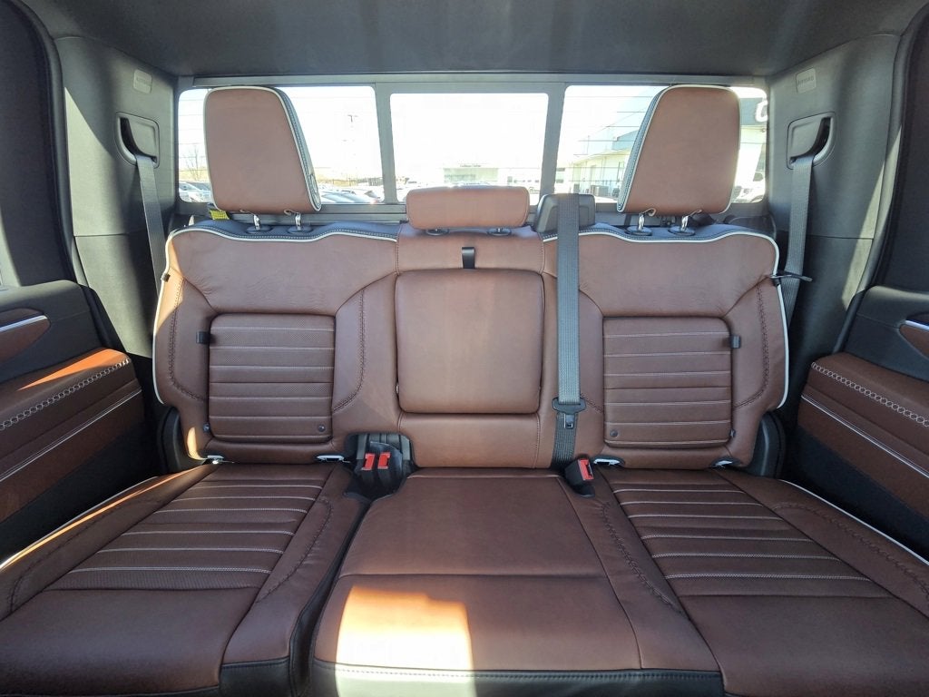 2026 GMC Sierra 3500 HD Denali Ultimate DRW