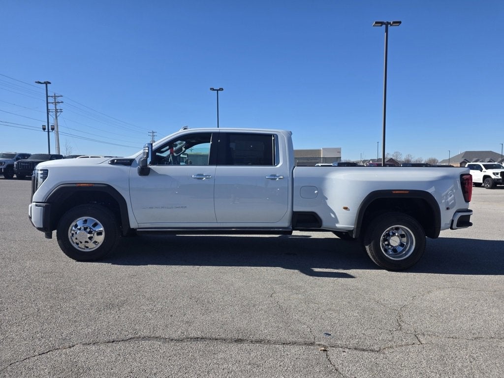 2026 GMC Sierra 3500 HD Denali Ultimate DRW