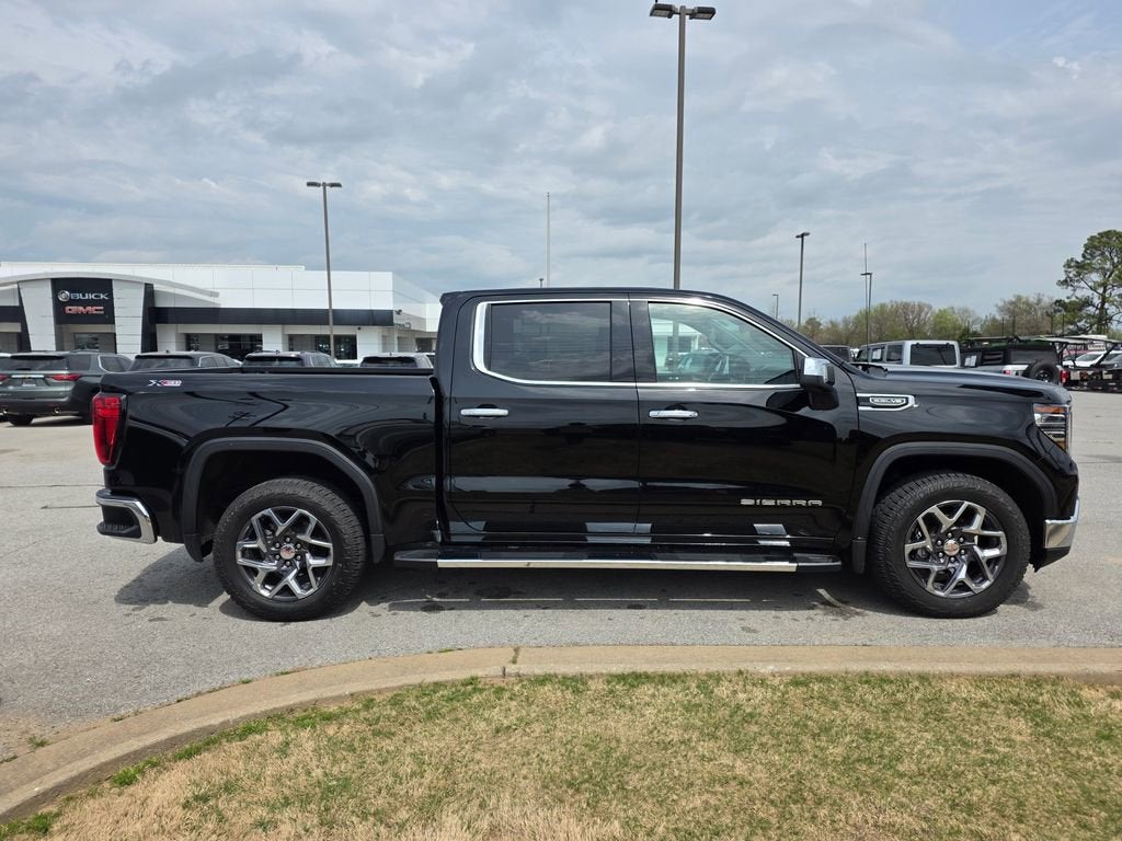 2025 GMC Sierra 1500 SLT