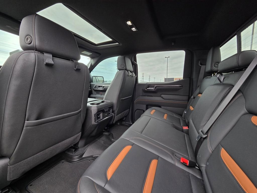 2025 GMC Sierra 1500 AT4