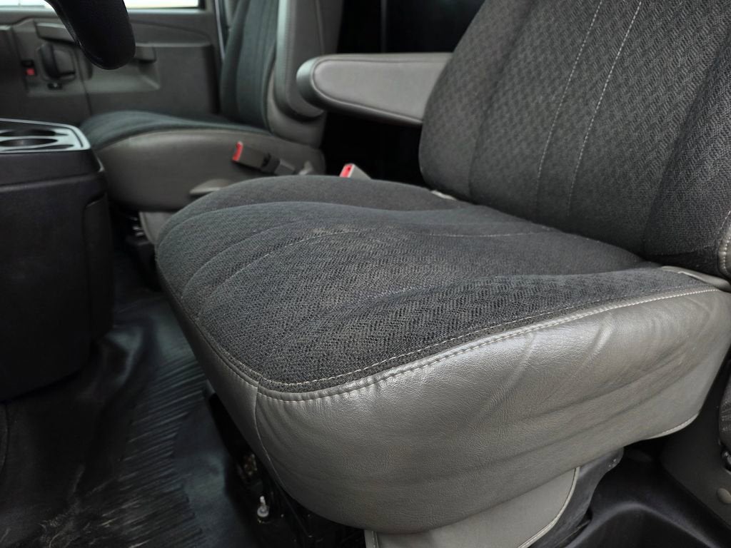 2024 GMC Savana Cargo 2500 Work Van