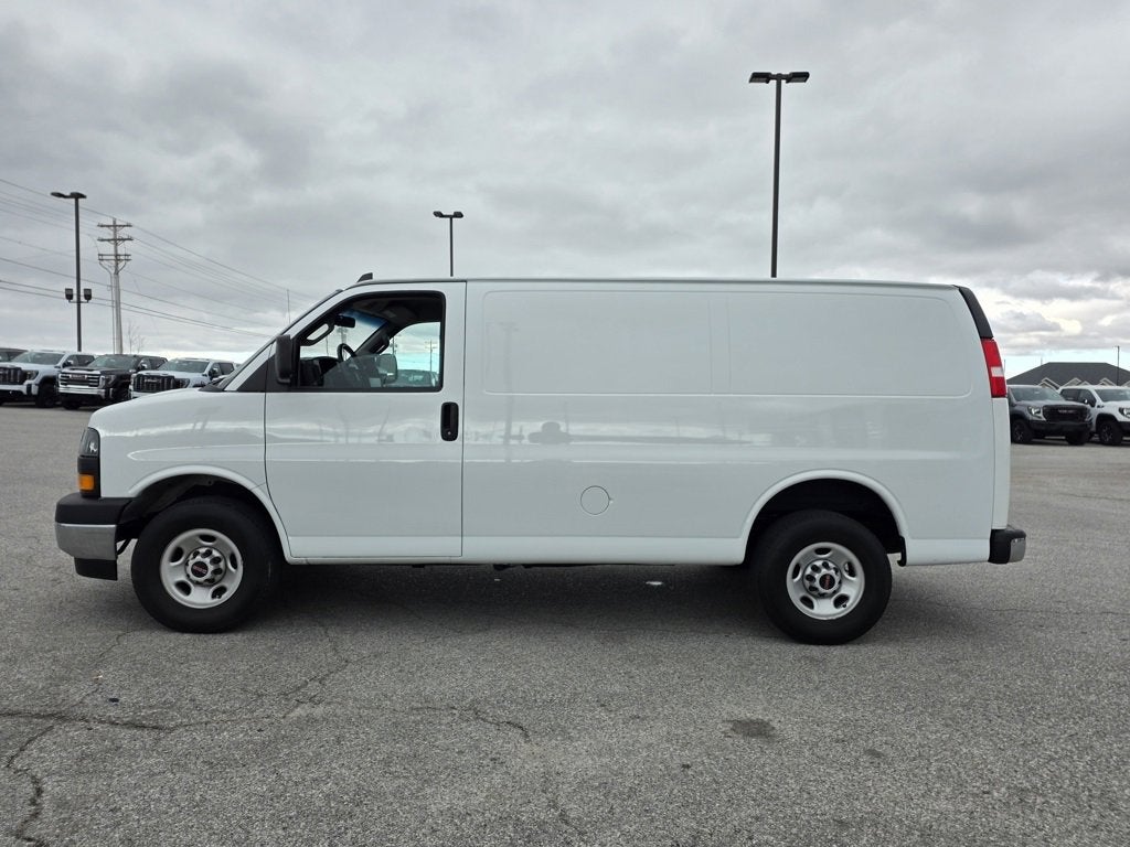 2023 GMC Savana Cargo 2500 Work Van