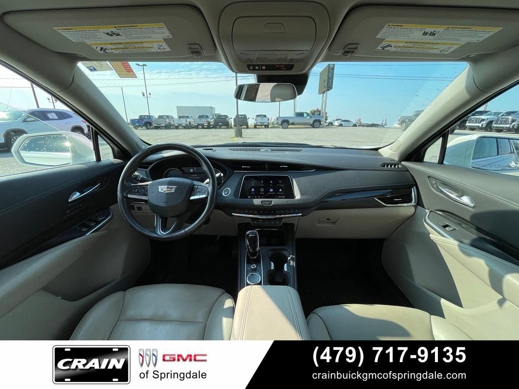 2020 Cadillac XT4 FWD Premium Luxury