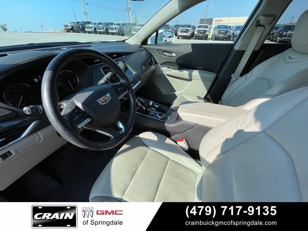 2020 Cadillac XT4 FWD Premium Luxury