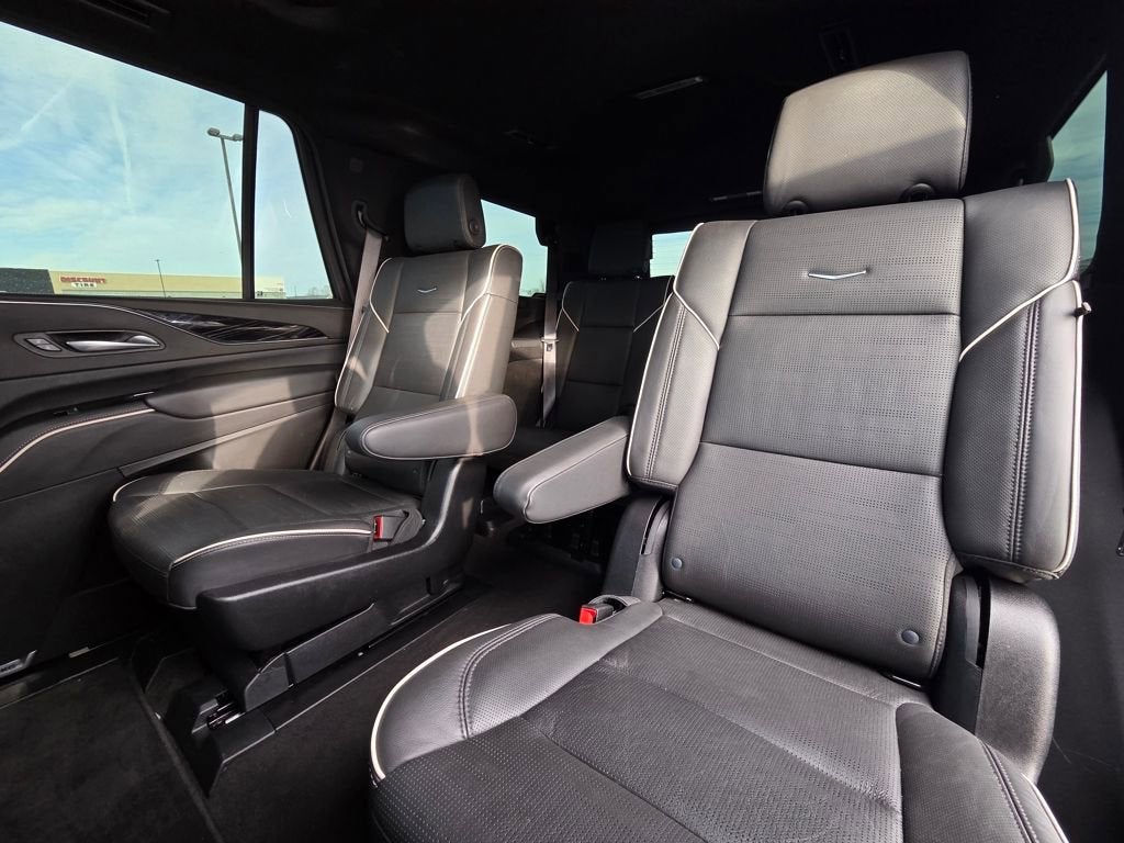 2024 Cadillac Escalade Sport