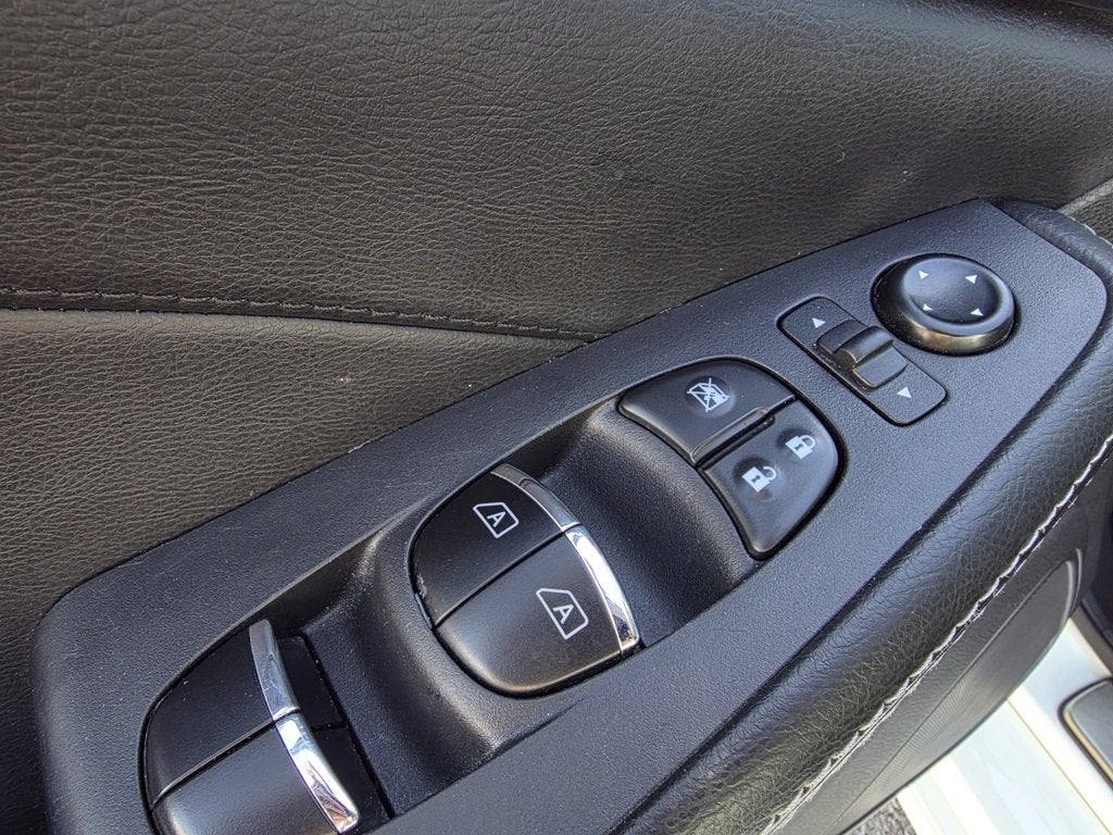 2023 Nissan Maxima Platinum