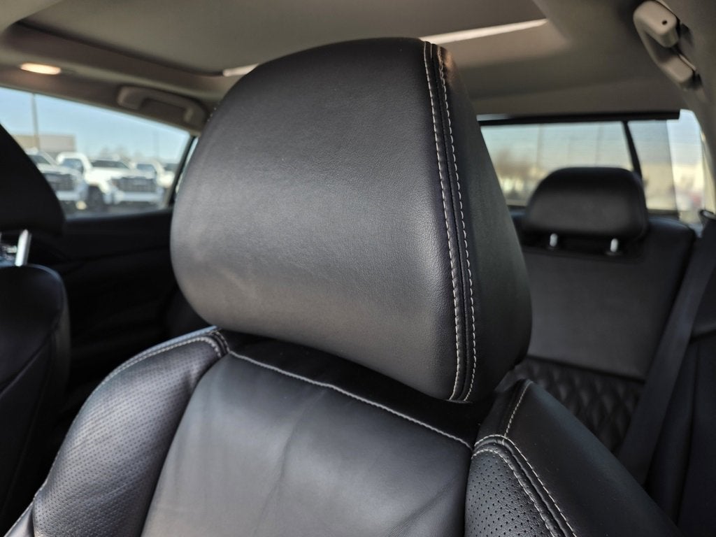 2023 Nissan Maxima Platinum