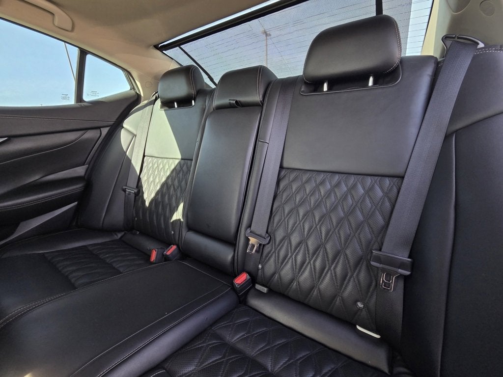 2023 Nissan Maxima Platinum