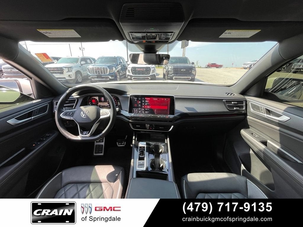 2025 Volkswagen Atlas Cross Sport 2.0T SEL Premium R-Line
