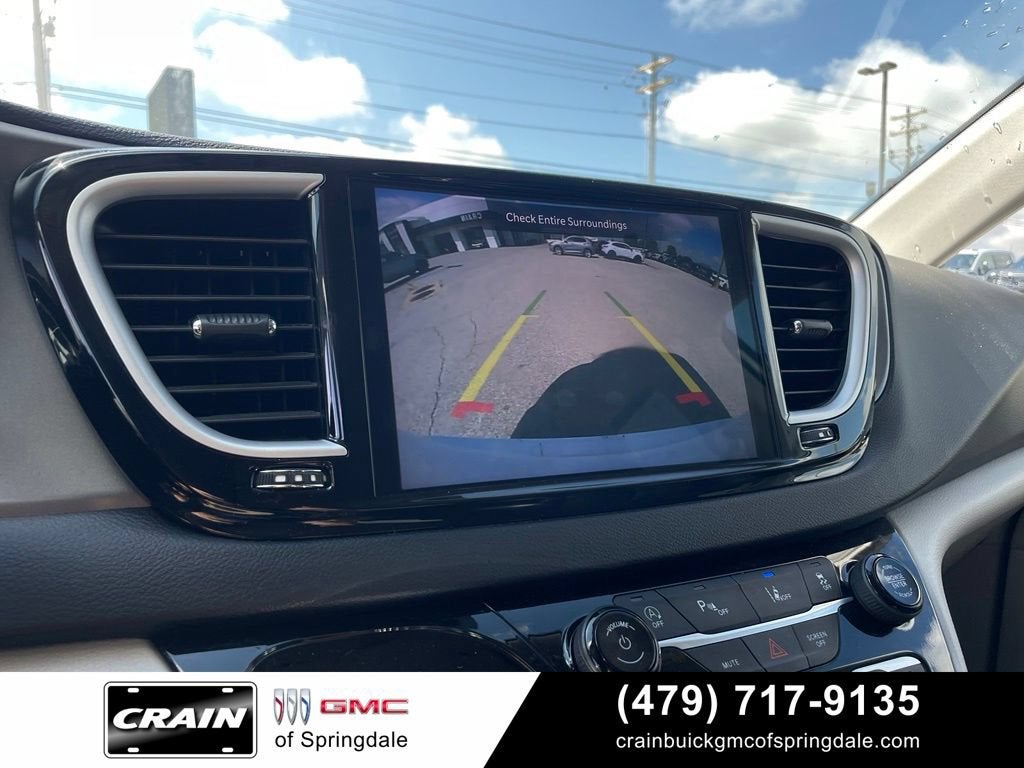 2024 Chrysler Pacifica Touring L