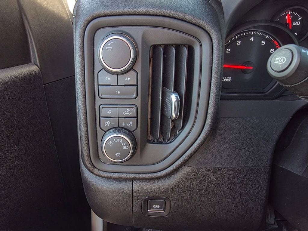 2025 Chevrolet Silverado 2500 HD Custom