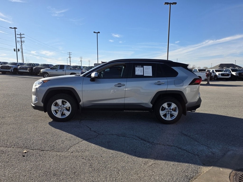 2020 Toyota RAV4 Hybrid XLE