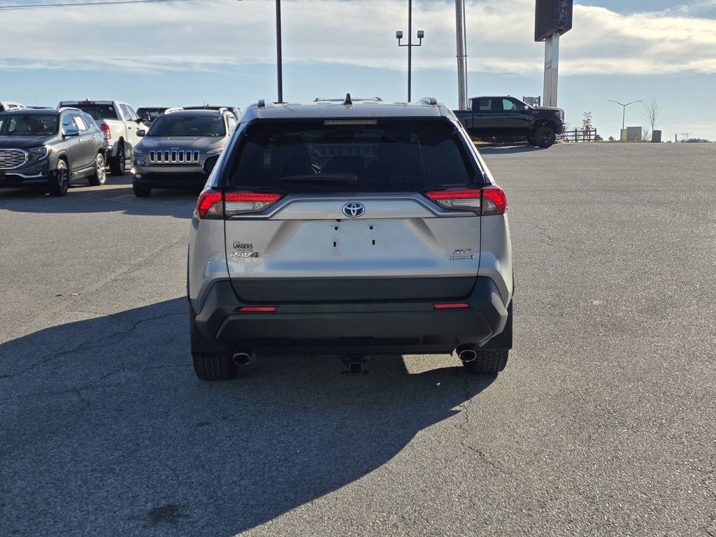 2020 Toyota RAV4 Hybrid XLE