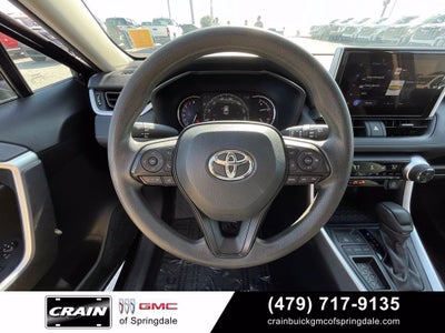 2025 Toyota RAV4 XLE