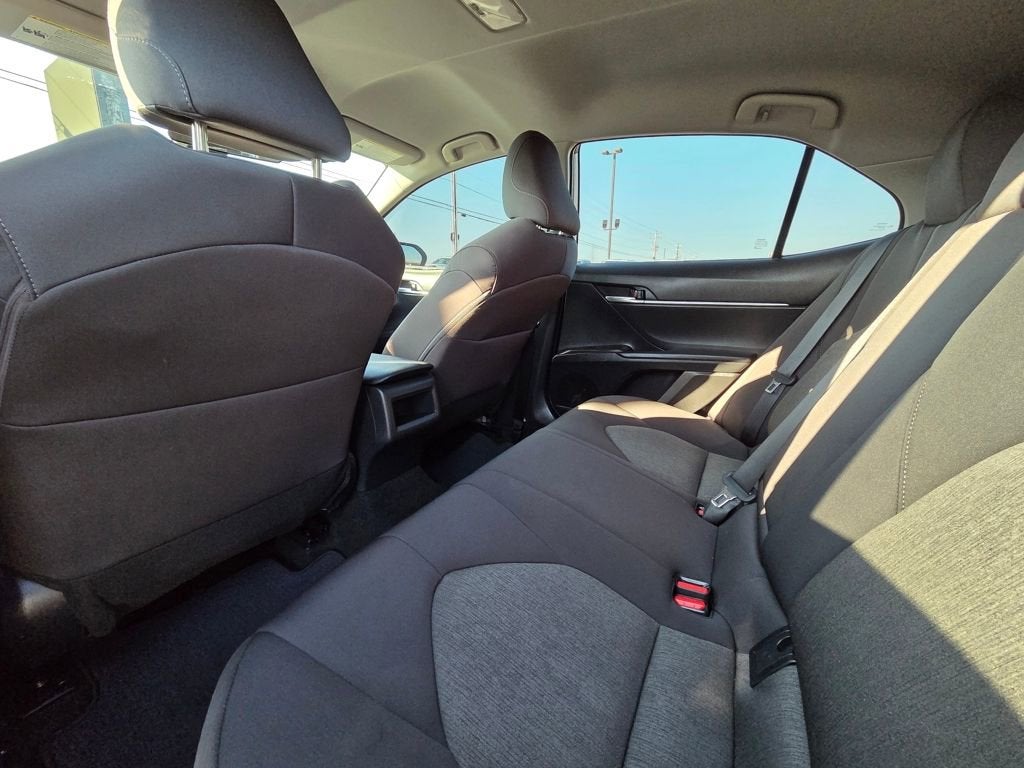 2023 Toyota Camry Hybrid LE