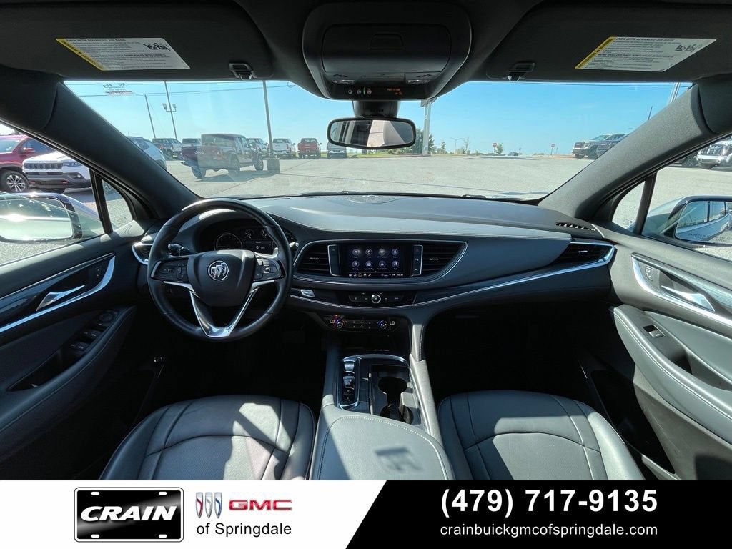 2023 Buick Enclave Essence
